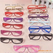 翁火勇品牌眼镜架产品全览 风格、材质与选购指南